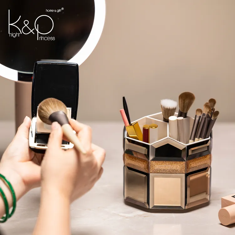 摩登系列新款简约家用化妆刷收纳整理可旋转的化妆刷收纳桶