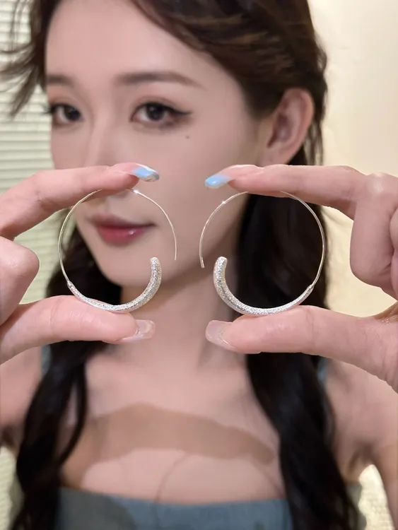 铜合金耳饰 简约金属风磨砂圆圈耳环冷淡风气质高级感百搭耳饰女