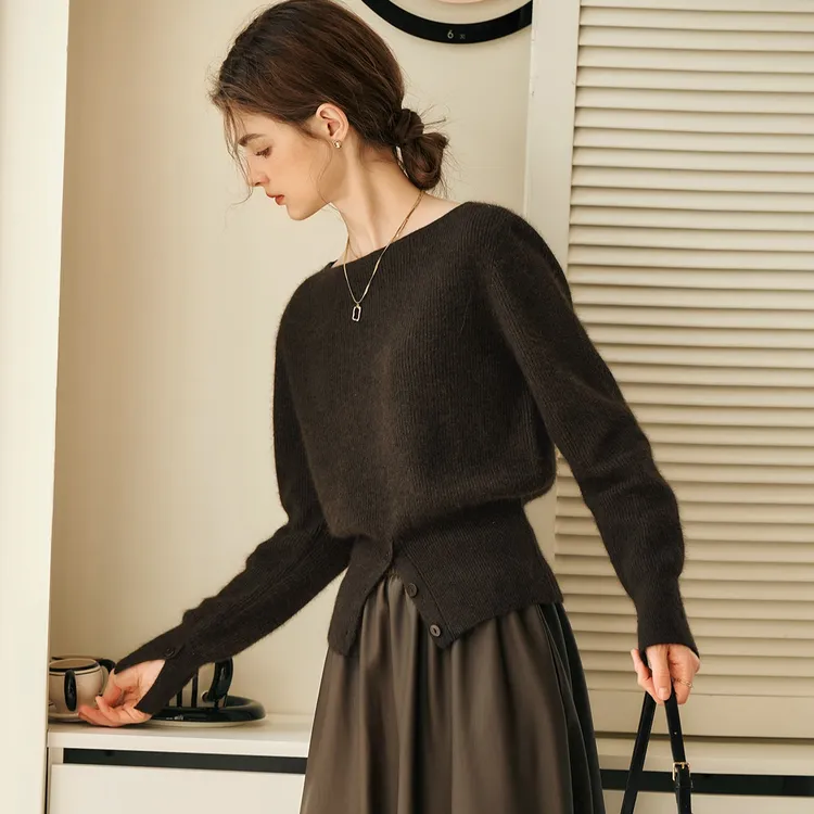 法式复古一字领毛衣女秋季设计感小众开叉下摆收腰短款针织衫上衣