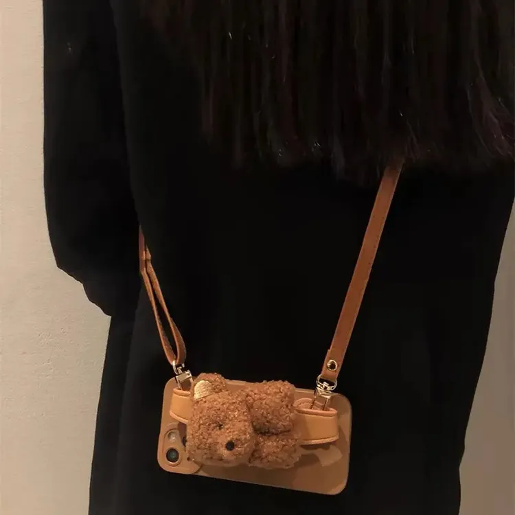 毛绒小趴熊腕带适用【iPhone/vivo/OPPO/华为/小米】斜挎背带手机壳