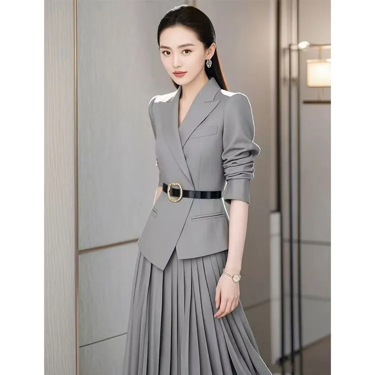 2025夏季新款ins气质女神范轻熟灰色西装收腰小外套配褶皱半身裙