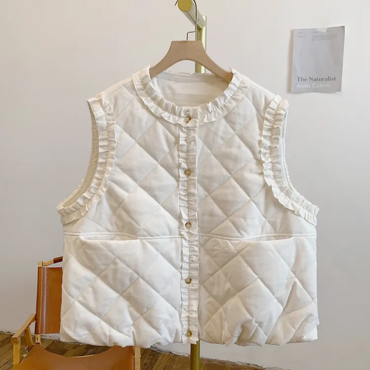 椰奶小方Y4032菱格夹棉灯芯绒木耳边圆领棉马甲