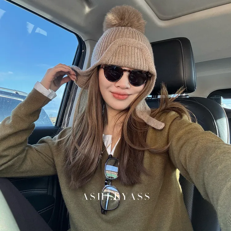 【ASHLEYASS】“胡萝卜V领羊毛衫”定染定纺2/30支羊毛毛衣LSM251195W