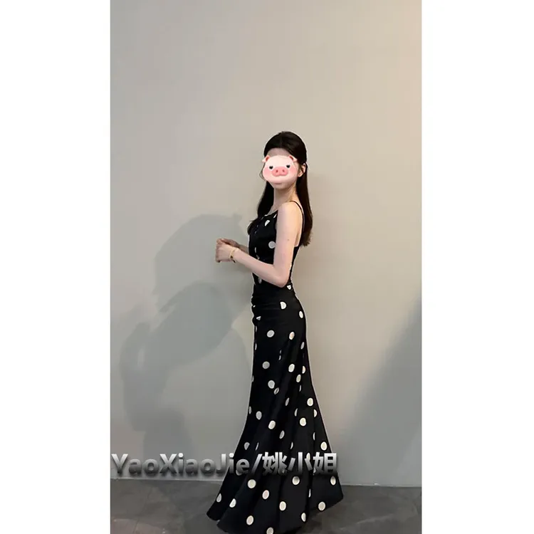 姚小姐 2025夏季新款度假风长裙高级感气质女神范吊带波点连衣裙