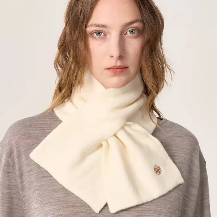 秋冬新款交叉针织羊毛围巾软糯山茶花女士纯色保暖百搭围脖情侣款