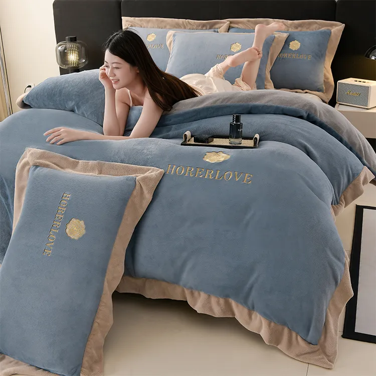 2025新款加厚双面绒纯色刺绣宽边款牛奶绒四件套宿舍双面绒