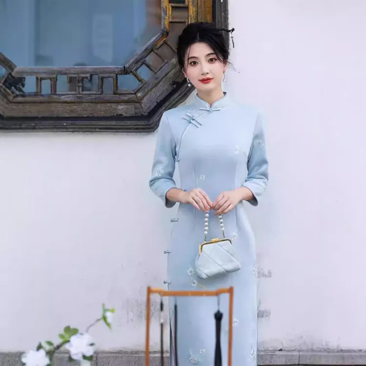 2024秋季新款 雪花绒绣花长款旗袍年轻款高端气质修身女旗袍现货