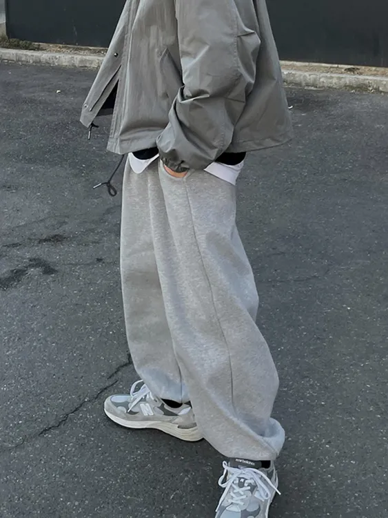 特大码300斤男士直筒卫裤秋冬潮流百搭宽松大码运动灰色束脚卫裤