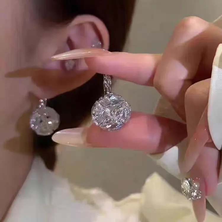 法式锆石几何圆形耳环2025新款超闪小众设计高级感耳钉耳扣百搭