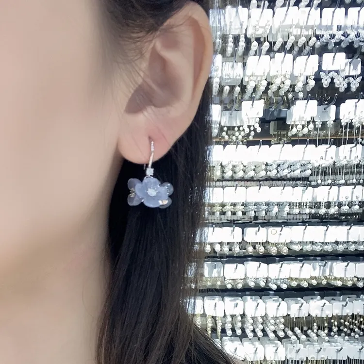 铜合金亚克力耳饰 铜合金亚克力耳饰 温柔蝴蝶花耳挂