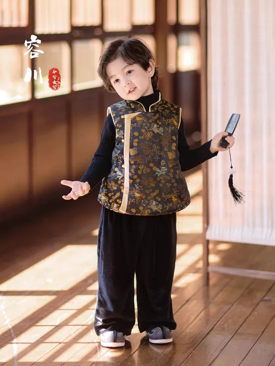 男童冬装马甲儿童新中式国风马甲2025冬款拜年服冬季唐装儿童马甲
