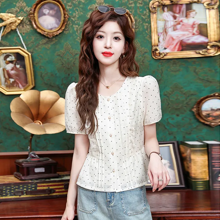 法式圆领波点短袖衬衫女士夏季爆款时尚百搭气质显瘦上衣漂亮小衫