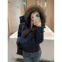 《南区菲奥娜》藏青连帽毛领棉服外套女冬季新款短款棉服35580#