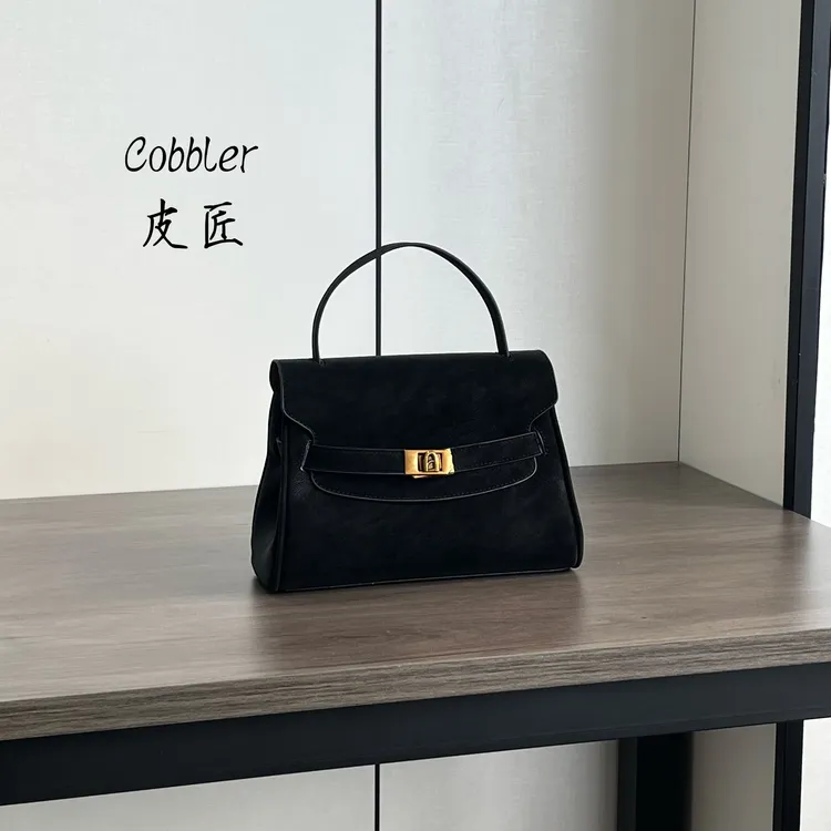 【皮先生的宠爱】十二月的限定福利包6071手提休闲斜挎百搭女包包