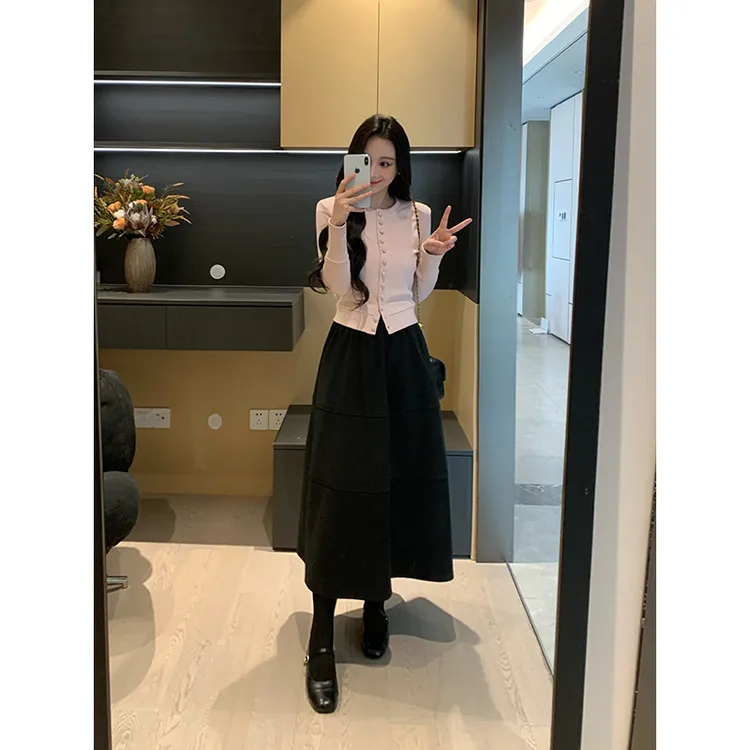 XINYI【韩女千金】冬季纽扣针织开衫+花苞裙显瘦套装女X625A21064