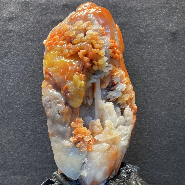 寿山石高浮雕《大好河山》作品质地细腻色泽艳丽适合收藏观赏