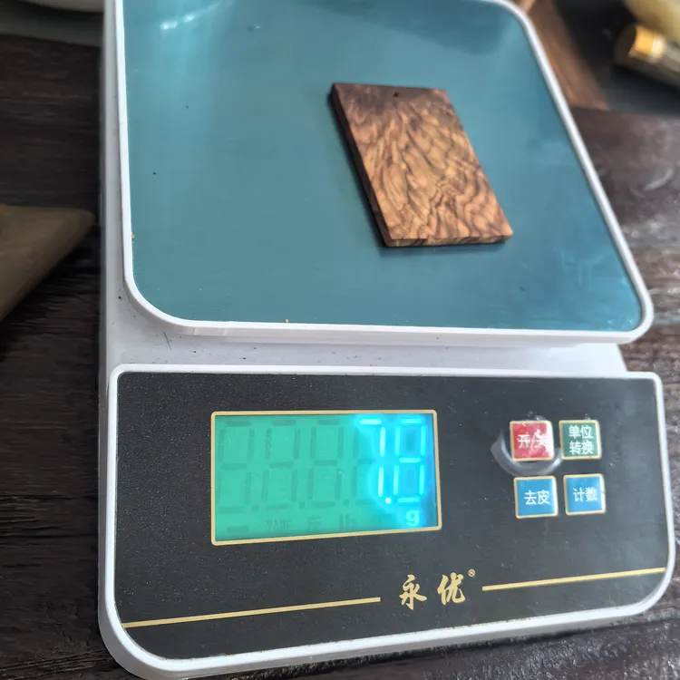 海南黄花梨吊牌吊坠收藏级极为罕见凤尾纹