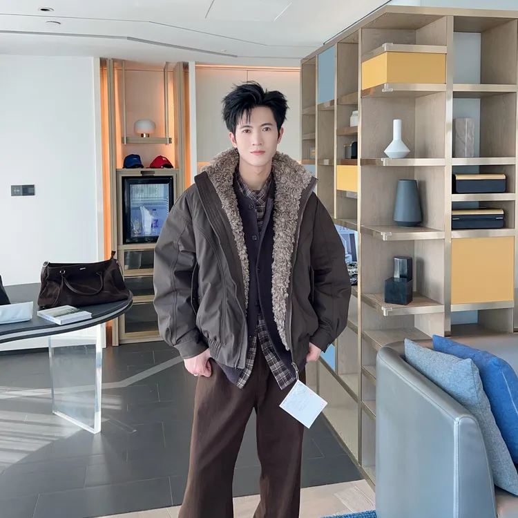 冬季绒感90白鸭绒座山雕立领夹克羽绒服男款cleanfit短款毛领外套