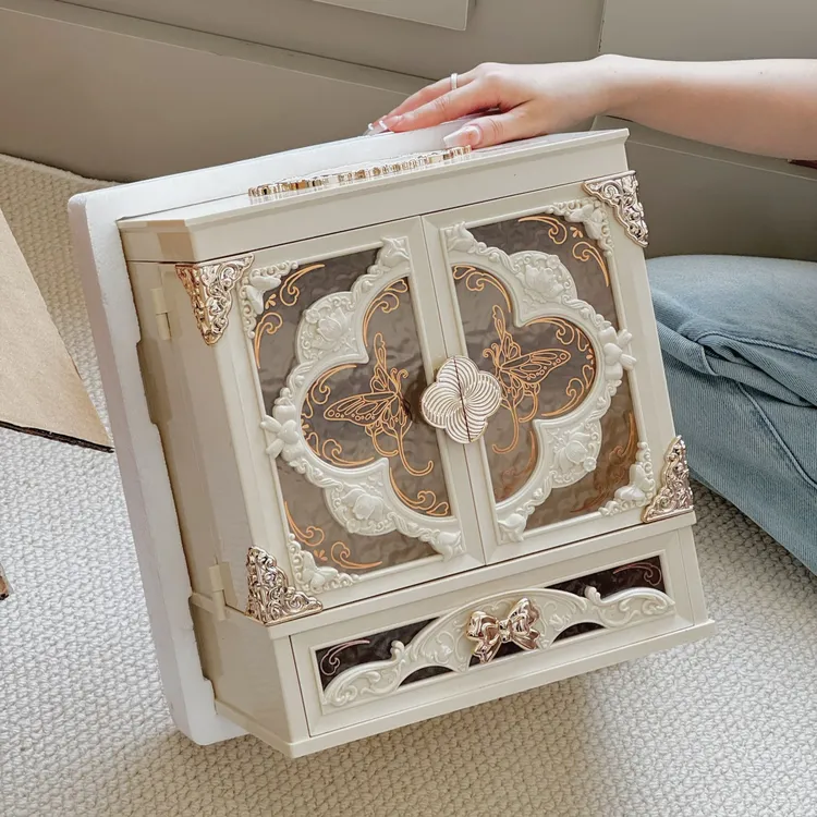 蝶恋花化妆品收纳盒led三色美妆镜情人节送女生朋友学生化妆镜