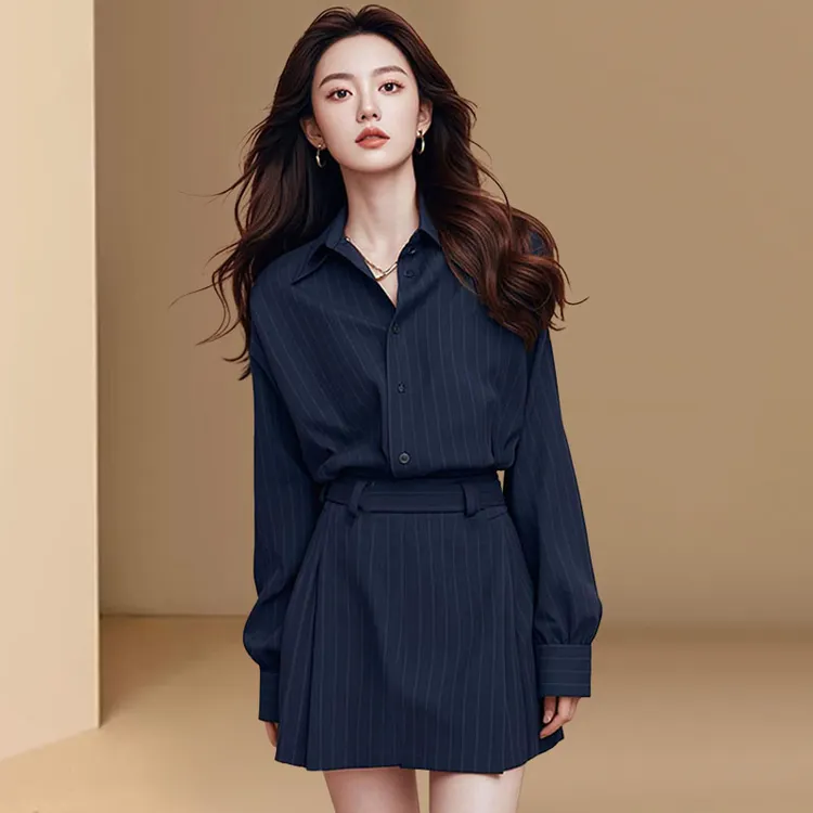 法式轻奢气质复古条纹衬衫2025年春秋新款休闲百搭显瘦短裙套装女