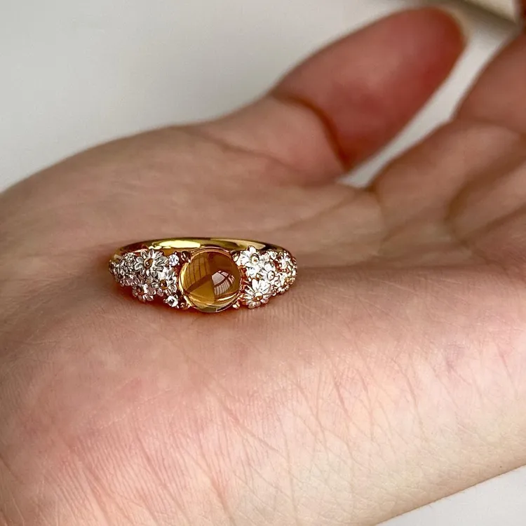 铜合金戒指 优雅贵气蛋面花朵戒指女款精致个性轻奢高级感食指戒