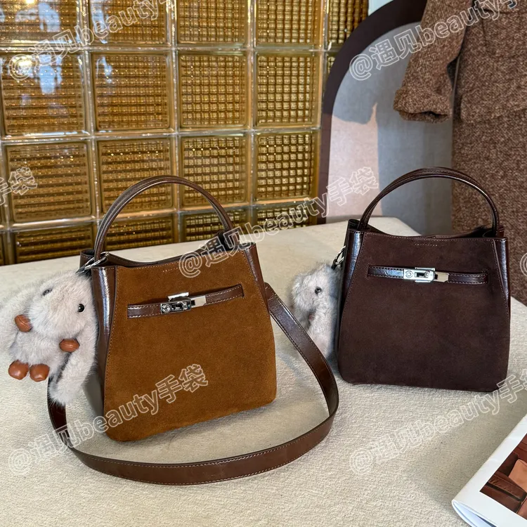 （凯莉水桶）防盗复古手提款肩包斜挎包磨砂真皮女士秋冬简约风磁扣