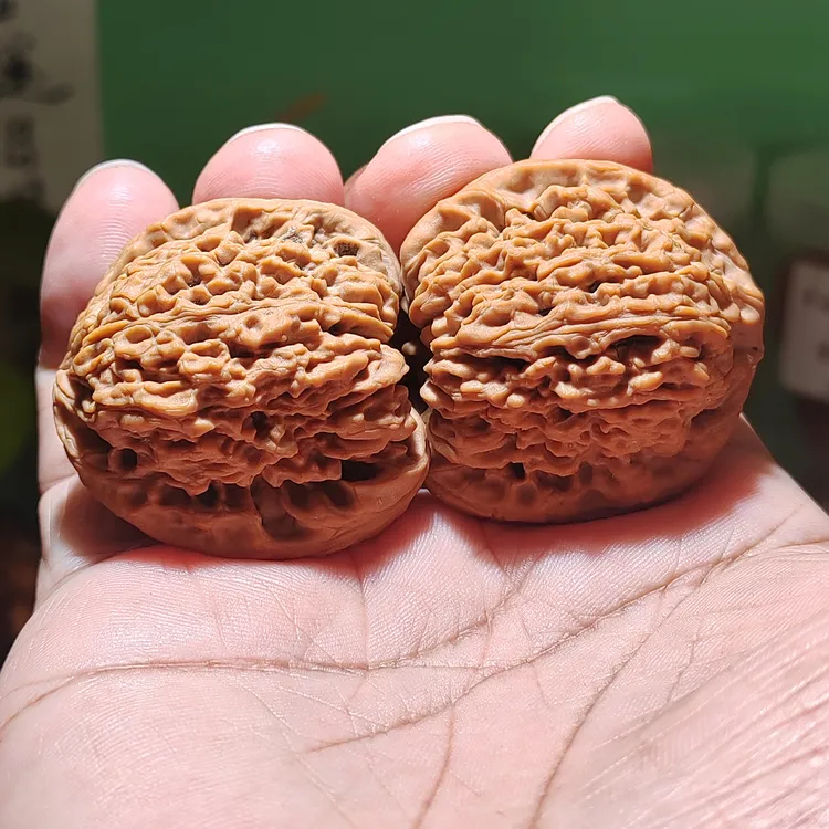 精品文玩核桃陨石坑大凹底