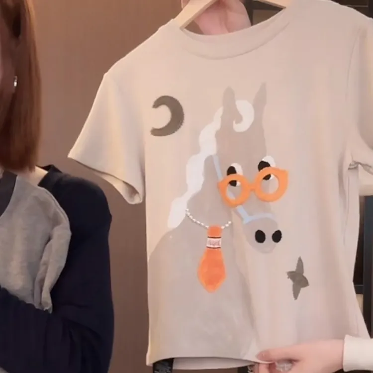 【趣味眼镜小马】韩版重工刺绣短袖T恤女2026春夏新款时尚百搭上衣