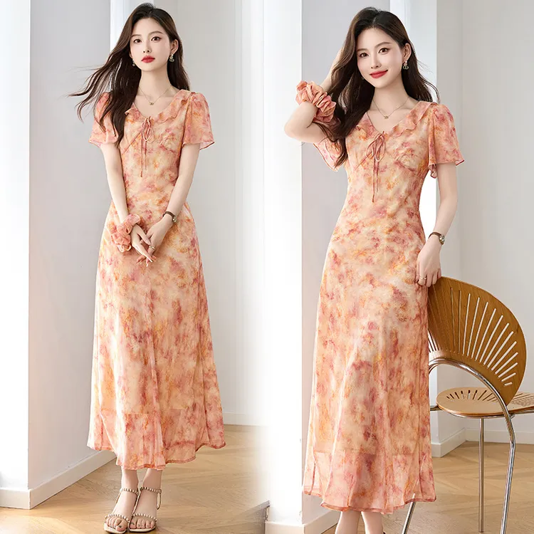法式碎花连衣裙女2025夏季新款高级感气质名媛女人味修身显瘦长裙