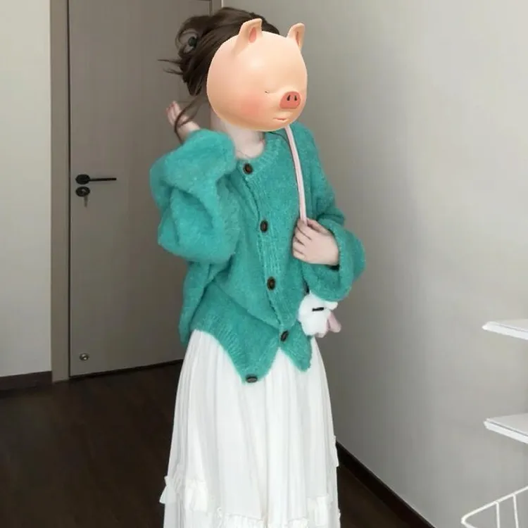 初秋穿搭绿色领毛衣针织开衫早秋季2025新款外套外搭慵懒风上衣