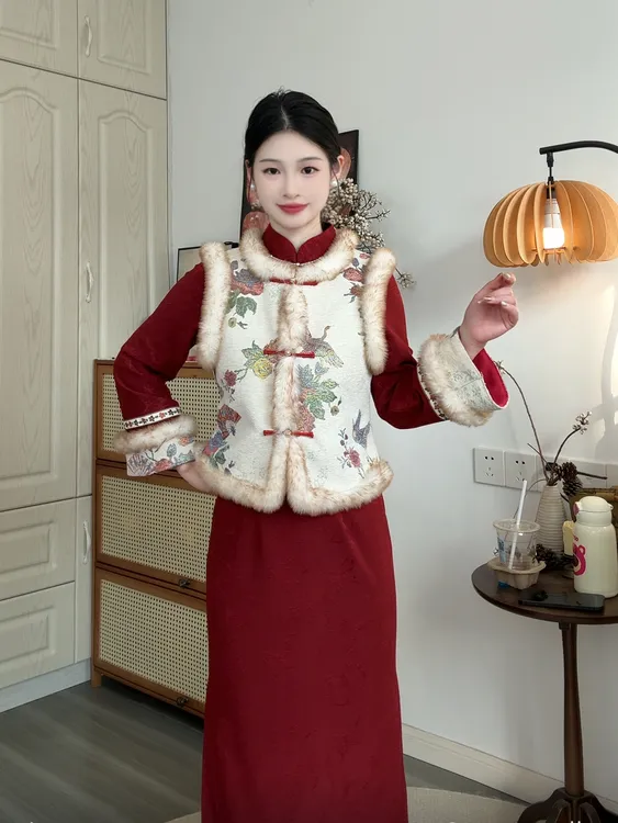 【遇年】冬季新中式过年战袍马甲连衣裙加绒加厚年轻改良旗袍秋冬