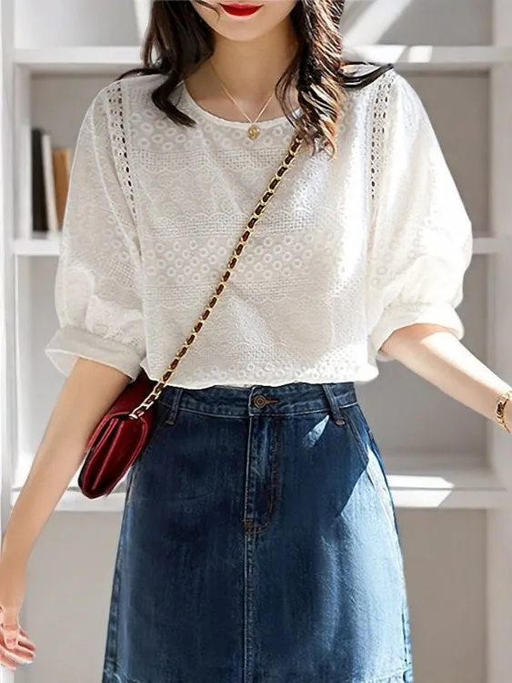 【运费全额补贴】纯棉春夏女装白蓝长短袖镂空上衣刺绣衬衫时尚百搭