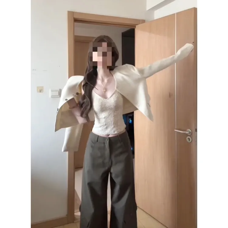 千金清冷感贵系穿搭高级感小香风外套内搭纯欲小吊带阔腿裤三件套