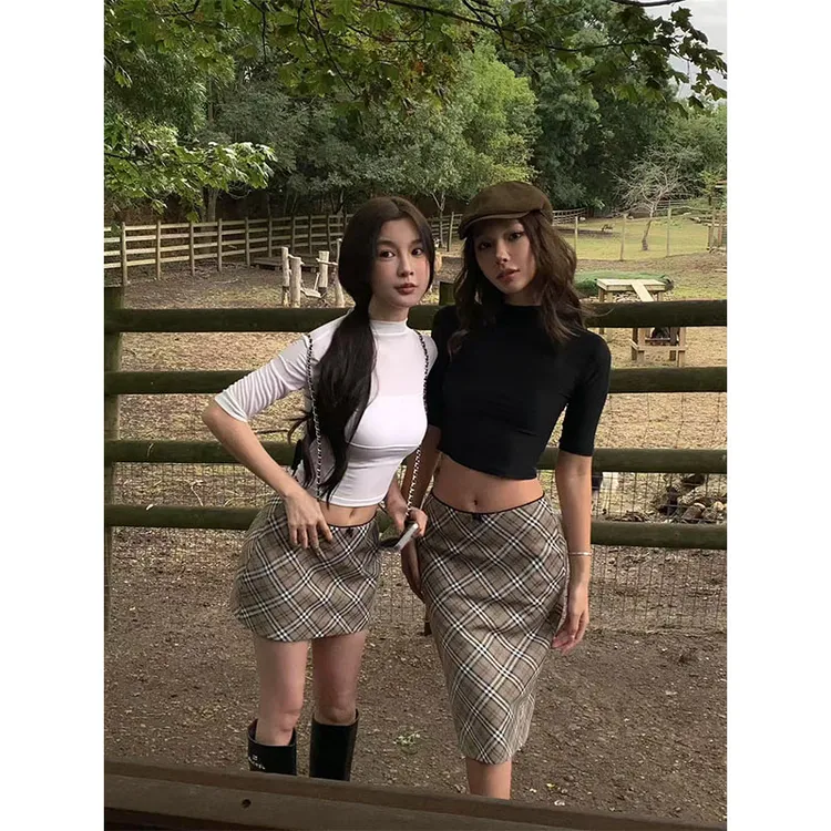 韩系穿搭修身半高领纯色长袖T恤打底上衣复古格纹低腰半身裙两件