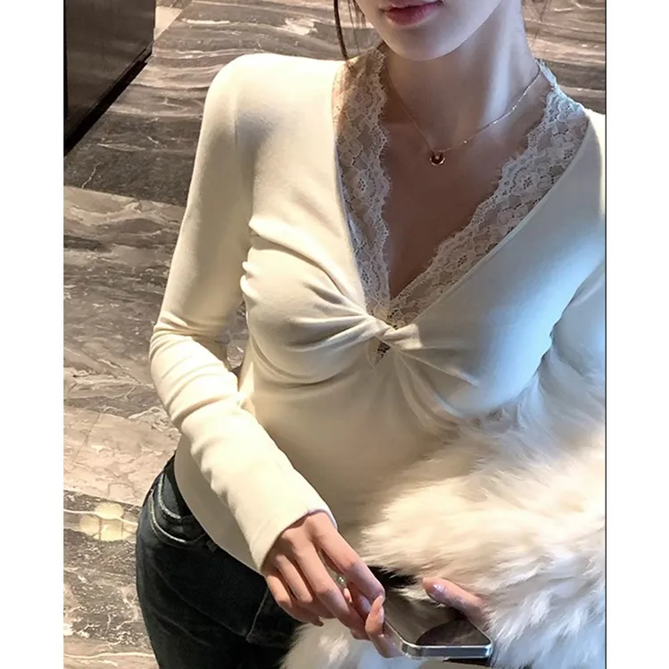 【小朱专属】运补-6￥纯欲拼接蕾丝V领长袖T恤女秋冬内搭打底双面绒修身上衣
