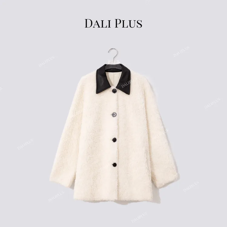 DALI PLUS“100羊毛”拼接撞色羊皮翻领长袖颗粒毛外套-D5CH5252