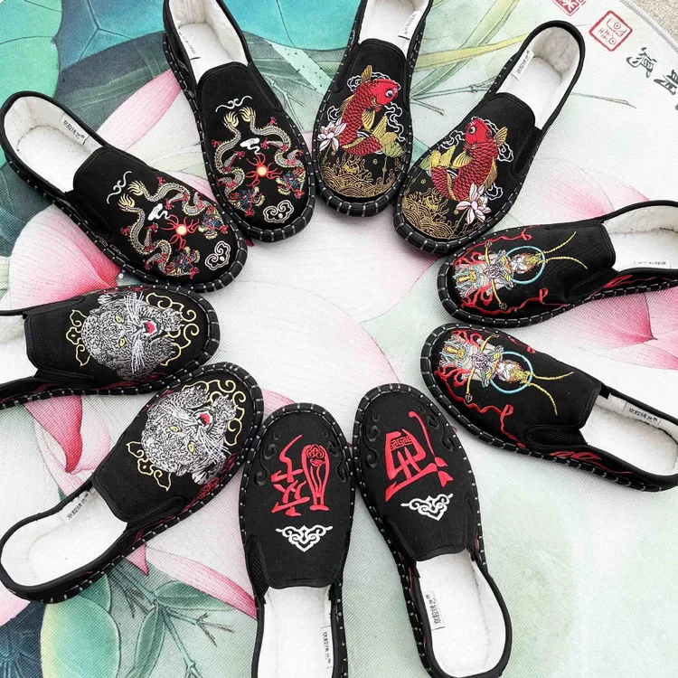 秋冬款低帮羊羔绒刺绣款时尚百搭男女款青春潮流软底懒人一脚蹬鞋