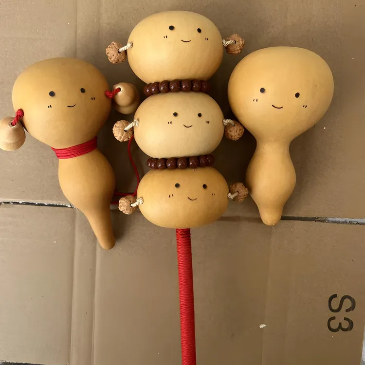 微笑款糖葫芦拨浪鼓拍一发四，送一个葫芦拨浪鼓和两个葫芦磨牙棒