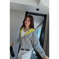 井迪儿【皮囊之下】82%棉秋季休闲时尚空气棉内外撞色双色连帽卫衣