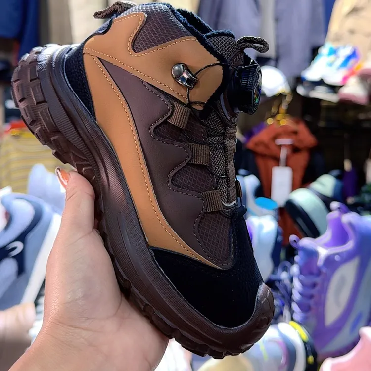 圆头男棉鞋冬季女平跟厚底鞋子搭扣休闲鞋运动鞋