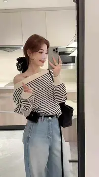 超好看的独特漂亮条纹针织衫女开春穿搭早秋韩系chic别致斜肩上衣