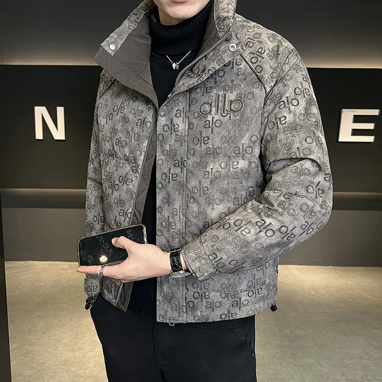 男士羽绒服防寒冬季2025新款潮牌刺绣时尚立领加厚冬装鸭绒外套男