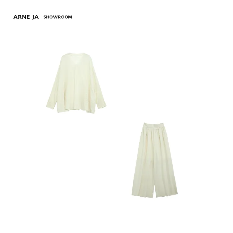 ARNE JA｜“线条美学”法式羊毛条纹卷边量感V领套装W673819