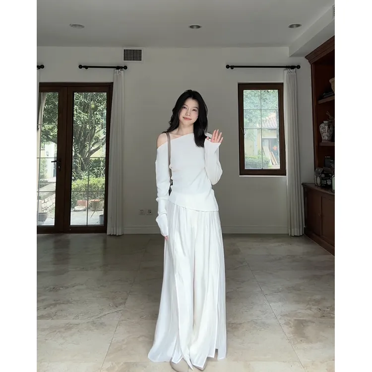 郭九九呢 羊毛温柔斜肩一字肩毛衣上衣阔腿荷叶边长裤 G925A13158