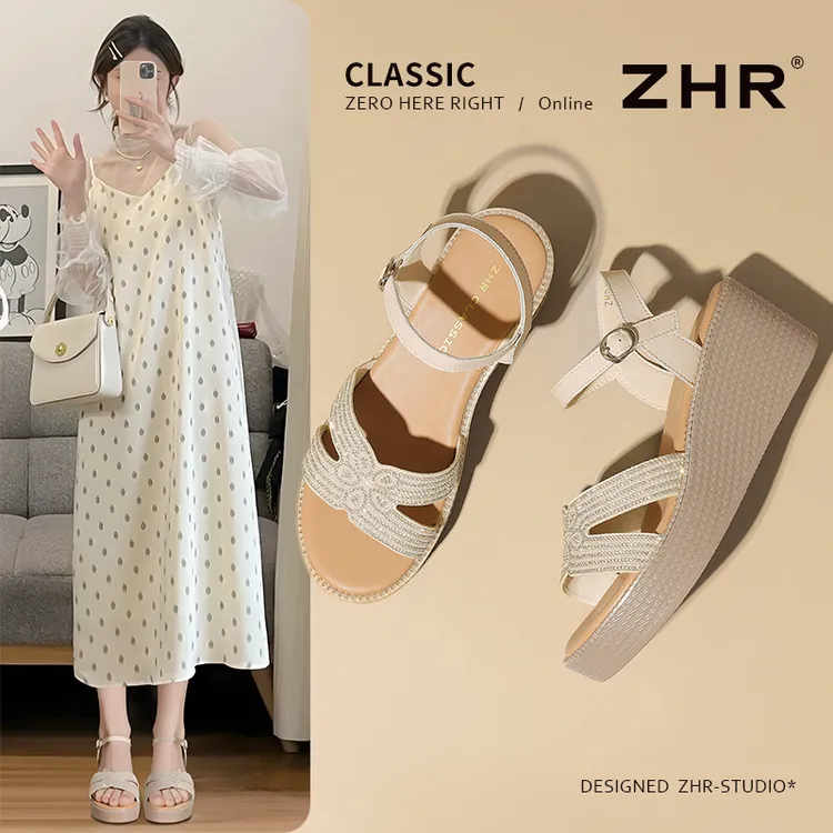 ZHR法式坡跟厚底凉鞋女2025新款配裙妈妈软底后空露趾增高罗马鞋