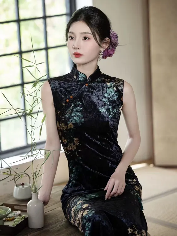 BJS秋季新款年轻款高端黑色丝绒旗袍改良显瘦绝美少女日常显白