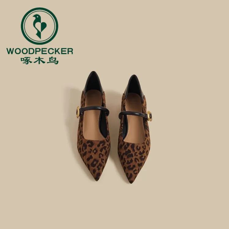 啄木鸟法式浅口单鞋2025春秋新款豹纹尖头复古一字带平底玛丽珍鞋