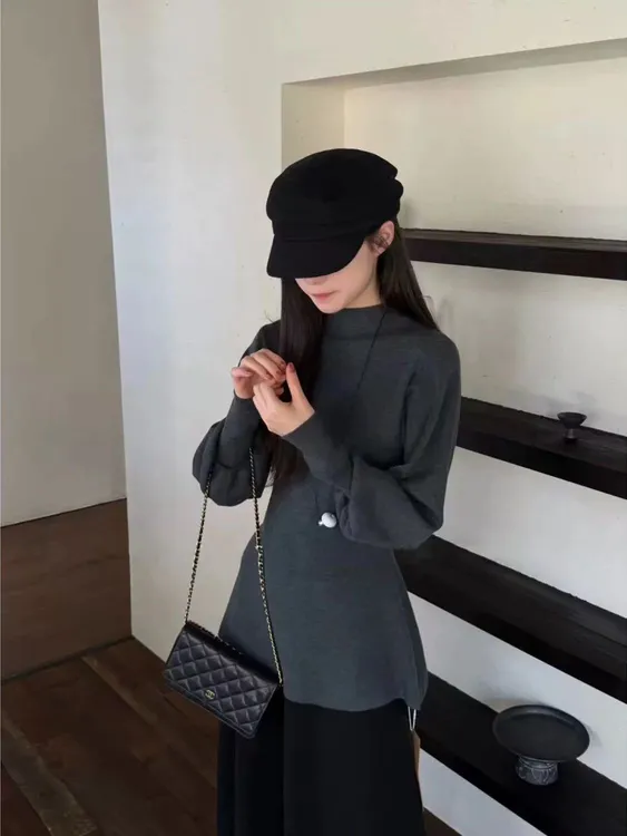 2025秋冬加厚毛衣女新款半高领灯笼袖针织显瘦收腰修身上衣MU1017