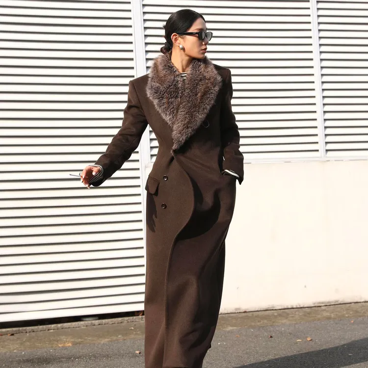 老钱风咖色毛呢外套女秋冬2026新款显瘦设计感小众毛茸茸呢子大衣