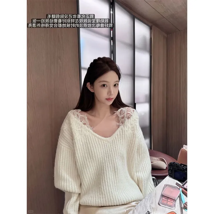 法式蕾丝拼接一字肩长袖针织衫女秋冬软糯毛衣慵懒风宽松露肩上衣